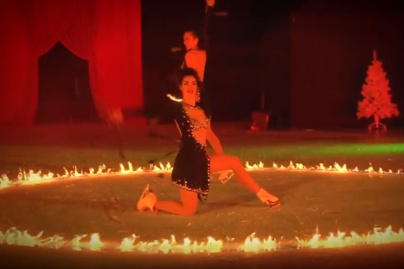 Spectacle de Noël à la Patinoire Vegapolis