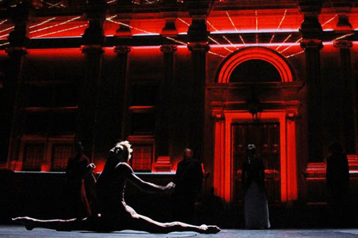 Lorenzaccio - Théâtre & Danse par Marie-Claude Pietragalla et Julien Derouault