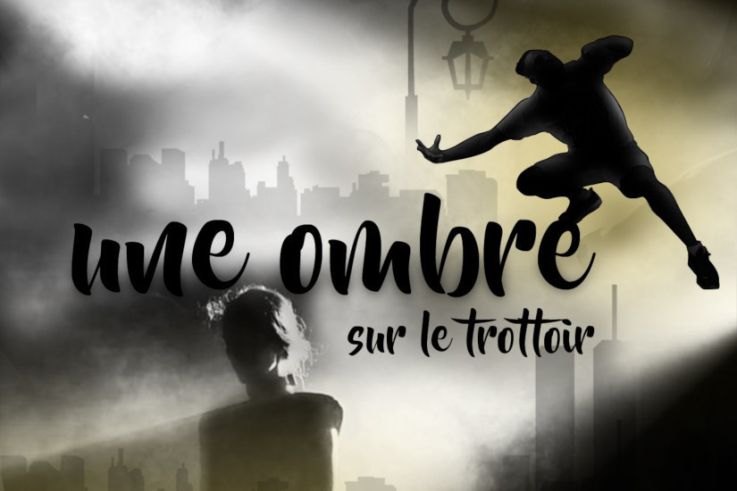 Une ombre sur le trottoir