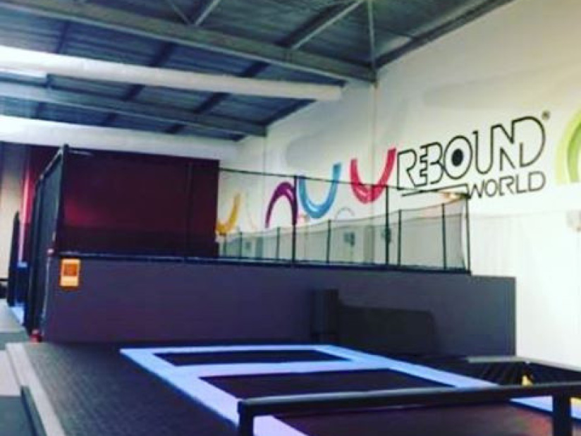 Rebound World - Trampoline Park