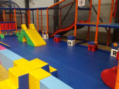 Badaboum Parc indoor pour enfants 