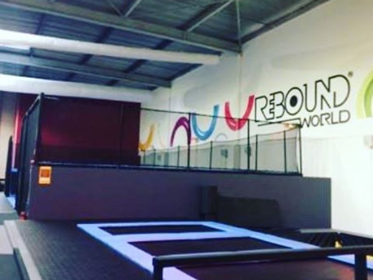 Rebound World - Trampoline Park