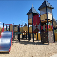 Aires de jeux extérieures gratuites pour les enfants sur Montpellier et en Métropole