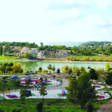 Aires de jeux extérieures gratuites pour les enfants sur Montpellier et en Métropole