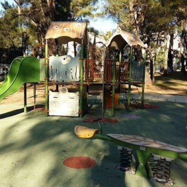 Aires de jeux extérieures gratuites pour les enfants sur Montpellier et en Métropole