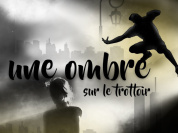 Une ombre sur le trottoir