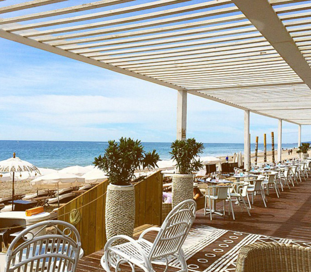 Restaurant Bord De Plage Carré Mer - Le restaurant plage des frères Pourcel - Sortir à