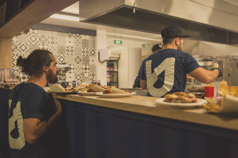 Le Duke - Street Cantine