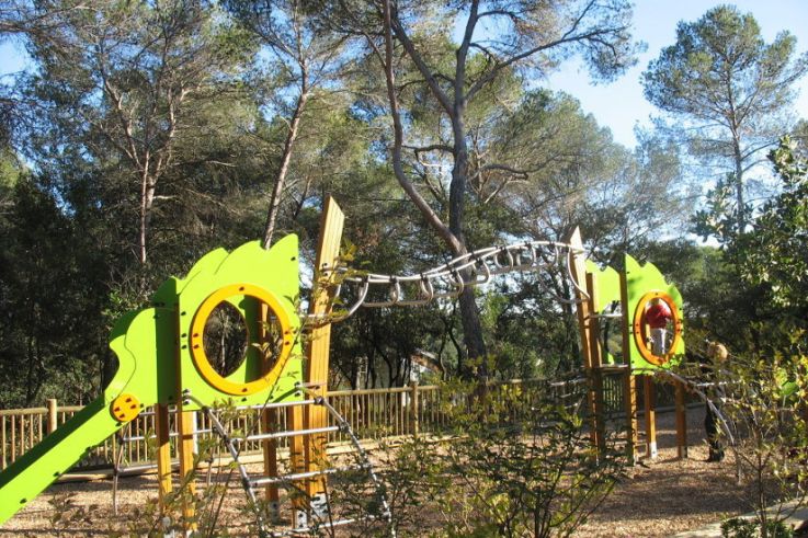 Aires de jeux extérieures gratuites pour les enfants sur Montpellier et en Métropole